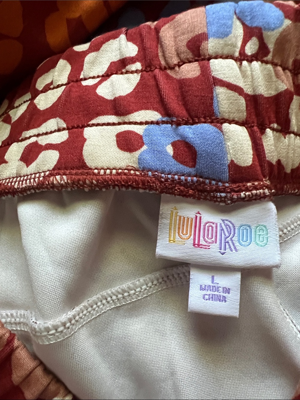 Lularoe Taylor shorts 🩳- Large - Picture 7 of 9